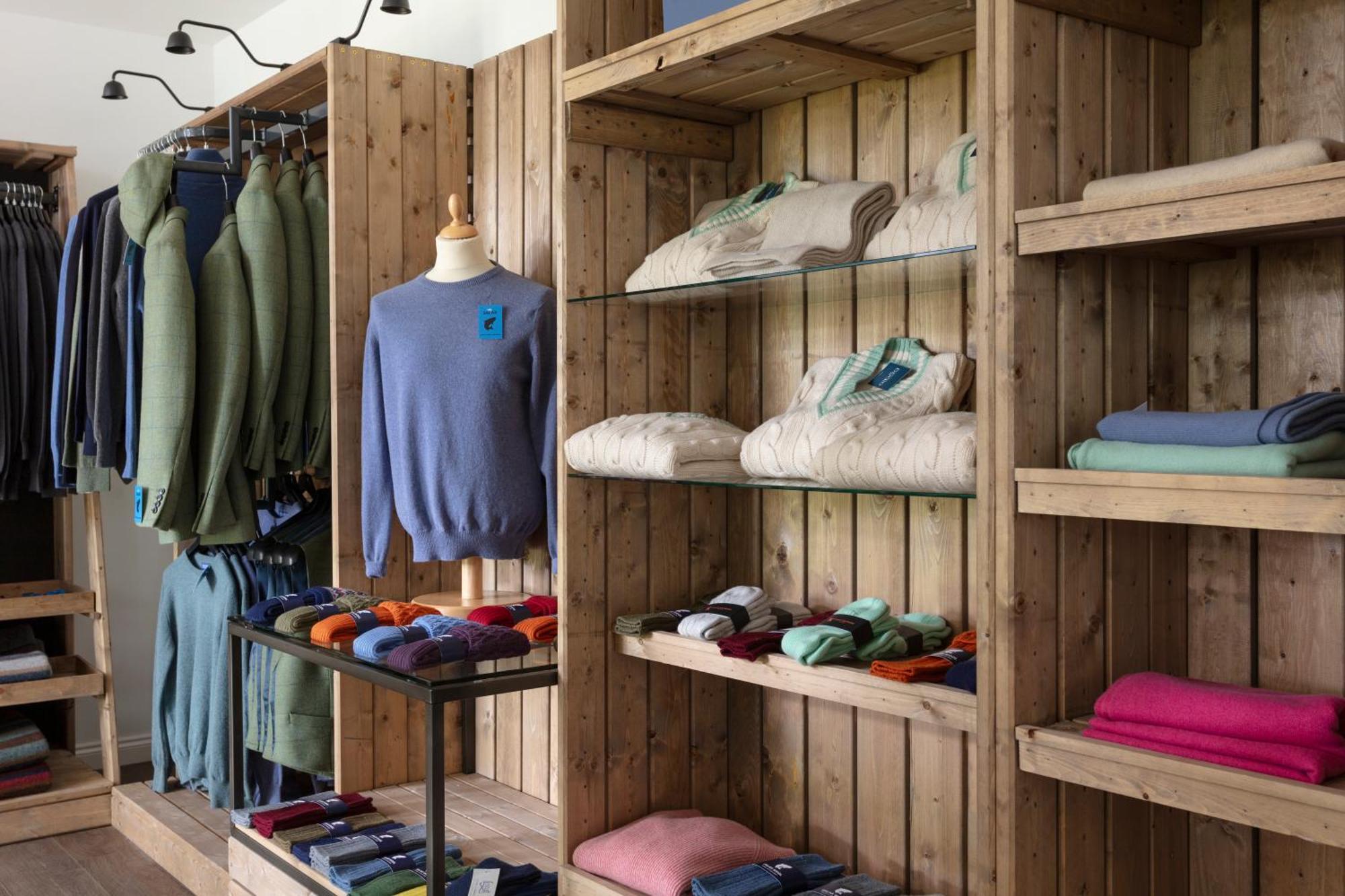 Schloss Roxburghe, Part Of Destination By Hyatt 外观 照片 The interior of a clothing store