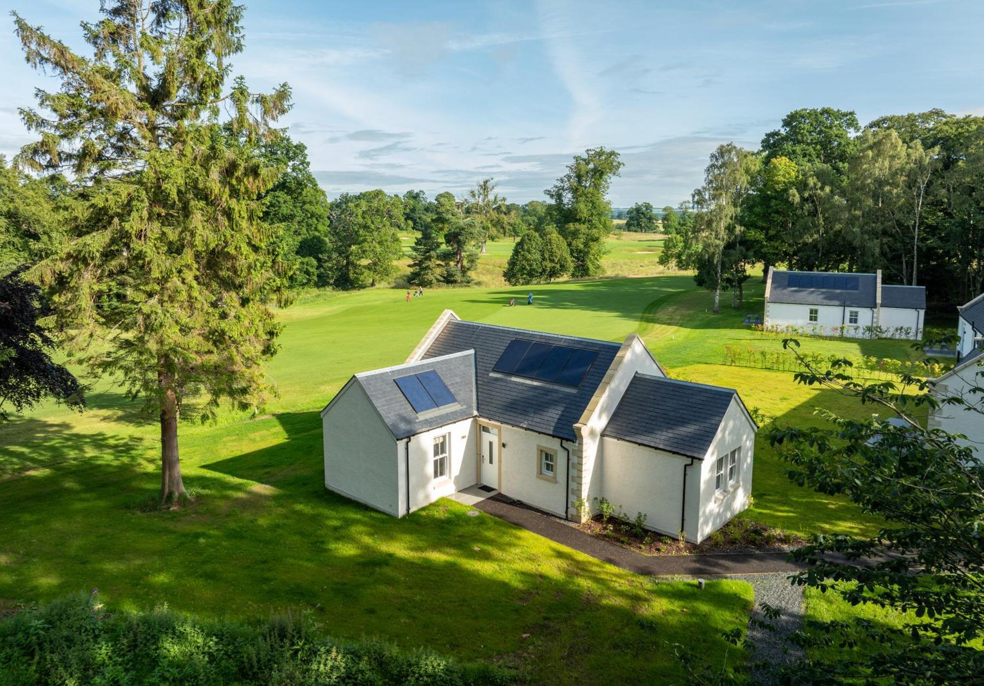 Schloss Roxburghe, Part Of Destination By Hyatt 外观 照片 The old stable block at the centre of the estate