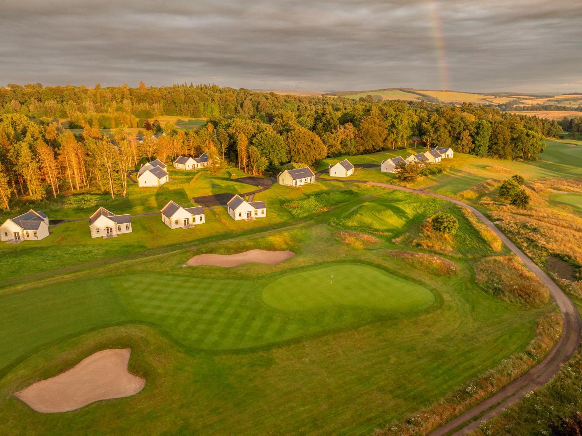 Schloss Roxburghe, Part Of Destination By Hyatt 外观 照片 Golf resort in Estonia