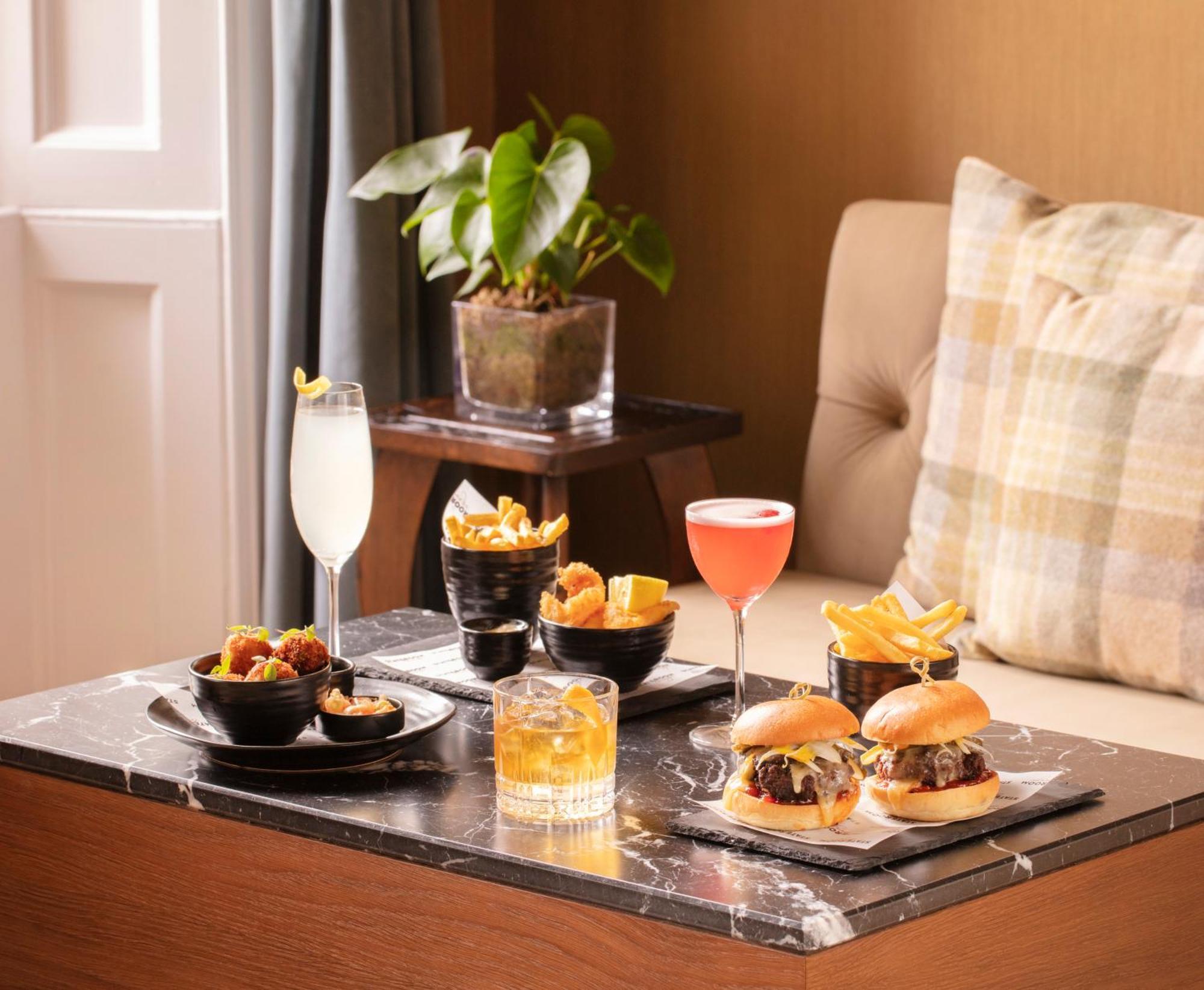Schloss Roxburghe, Part Of Destination By Hyatt 外观 照片 A selection of cocktails and bar snacks at the bar