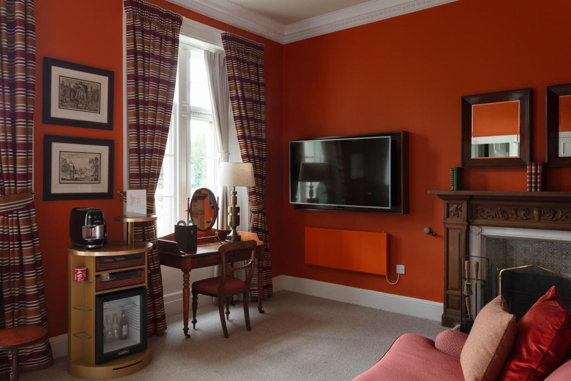 Schloss Roxburghe, Part Of Destination By Hyatt 外观 照片 A room at the hotel